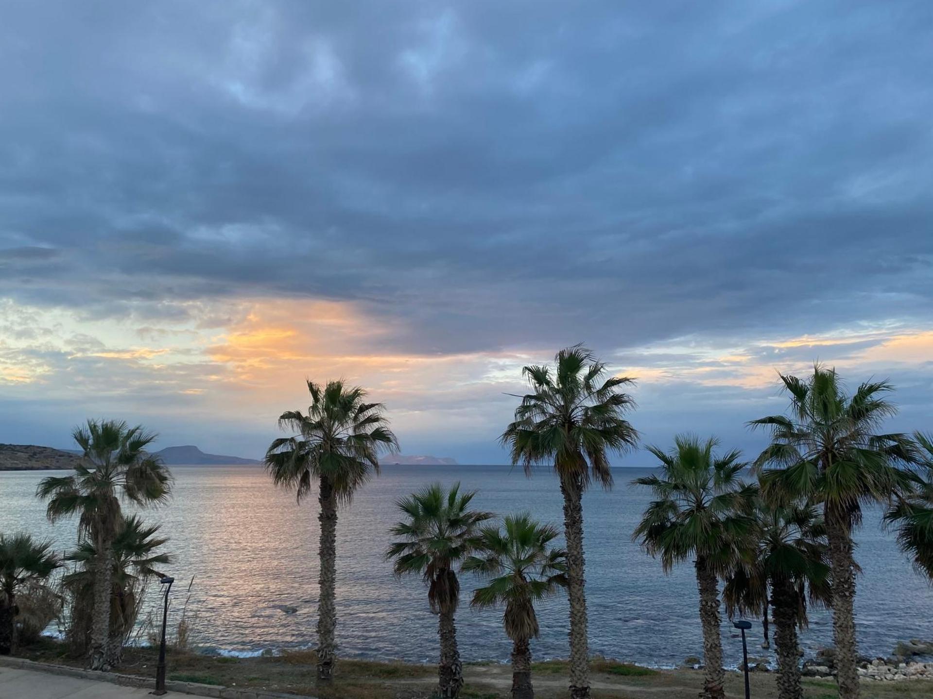Eftihia Apartments By The Sea Resmo Dış mekan fotoğraf