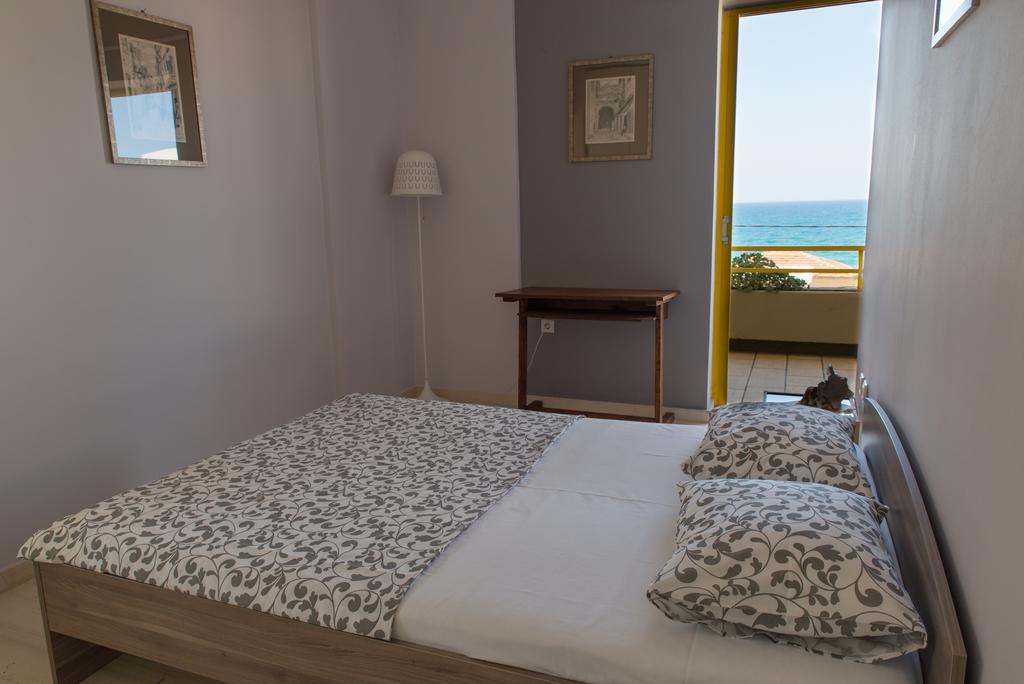 Eftihia Apartments By The Sea Resmo Dış mekan fotoğraf